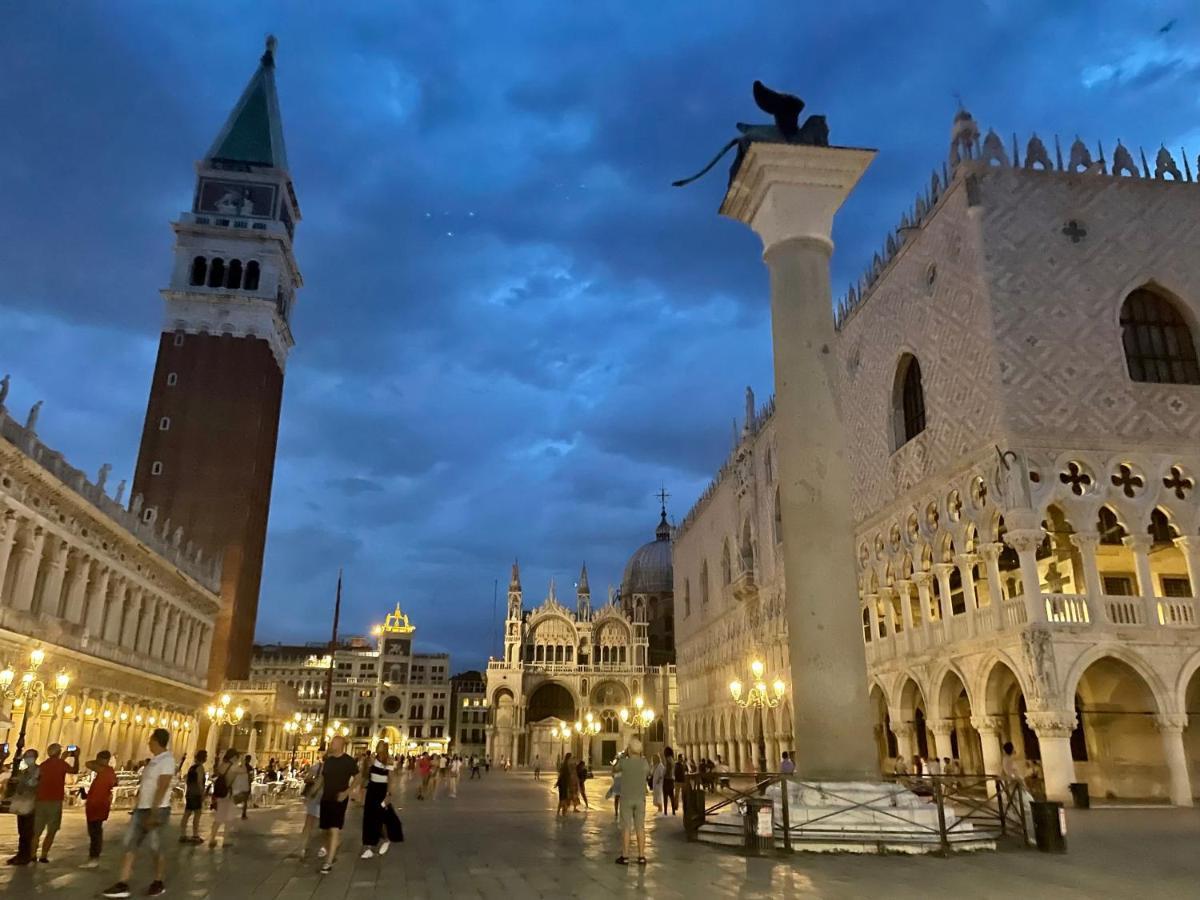 Ca' Monica Panoramic-Canal View, Biennale Венеция Экстерьер фото