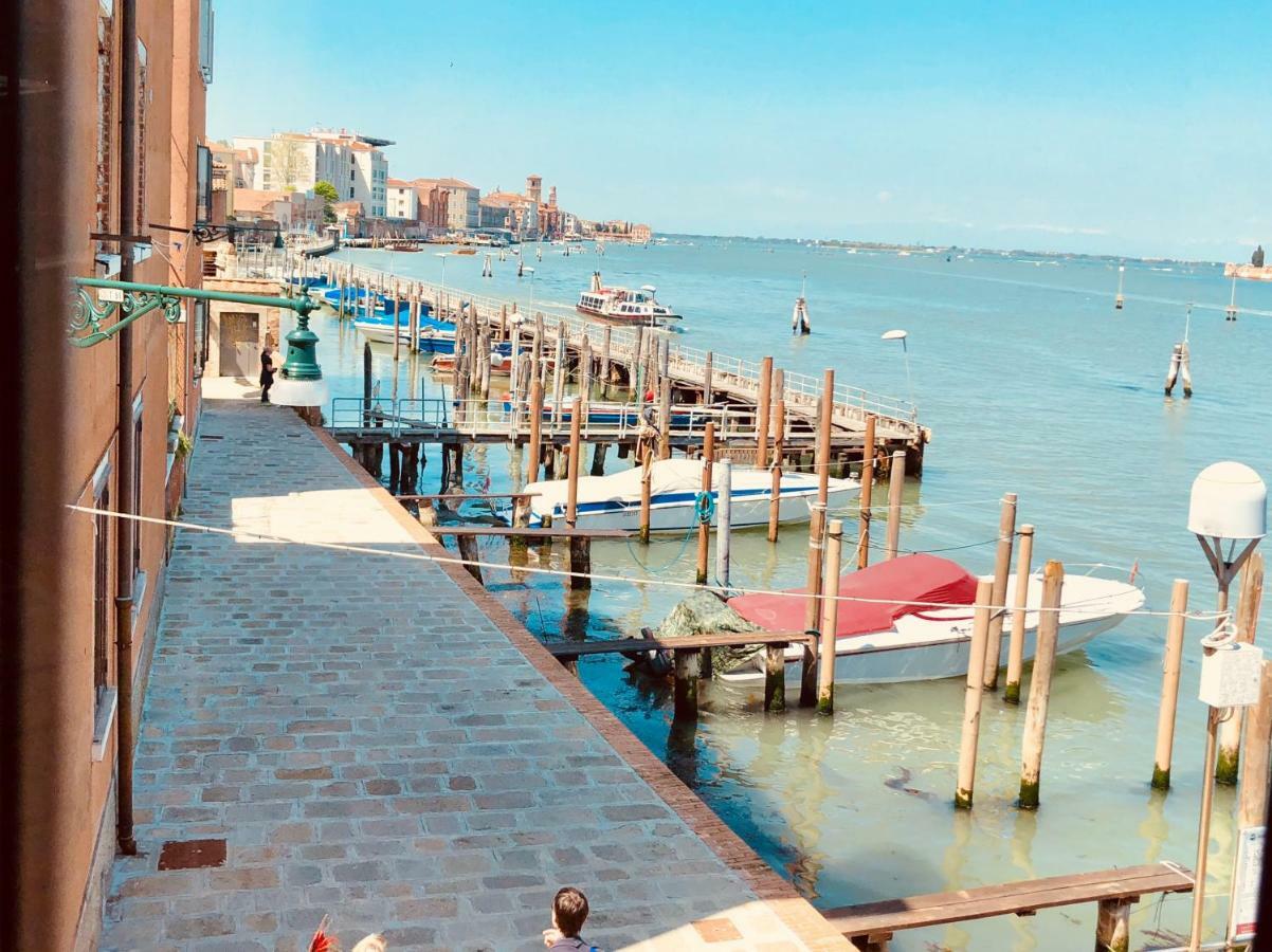 Ca' Monica Panoramic-Canal View, Biennale Венеция Экстерьер фото